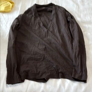 Dark Brown Long Sleeve V-Neck Shirt Back in Action Lululemon size 8